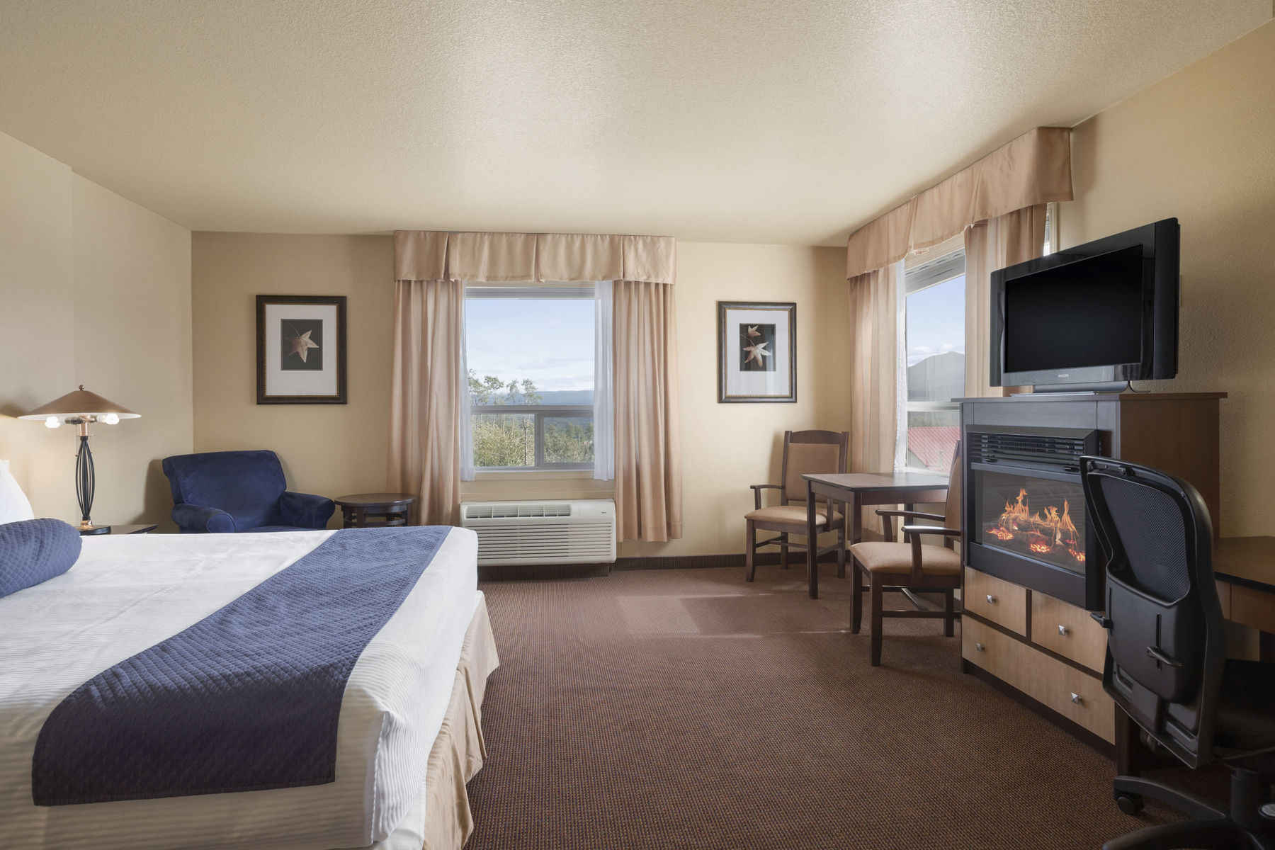 Grande Cache Inn & Suites Exterior photo